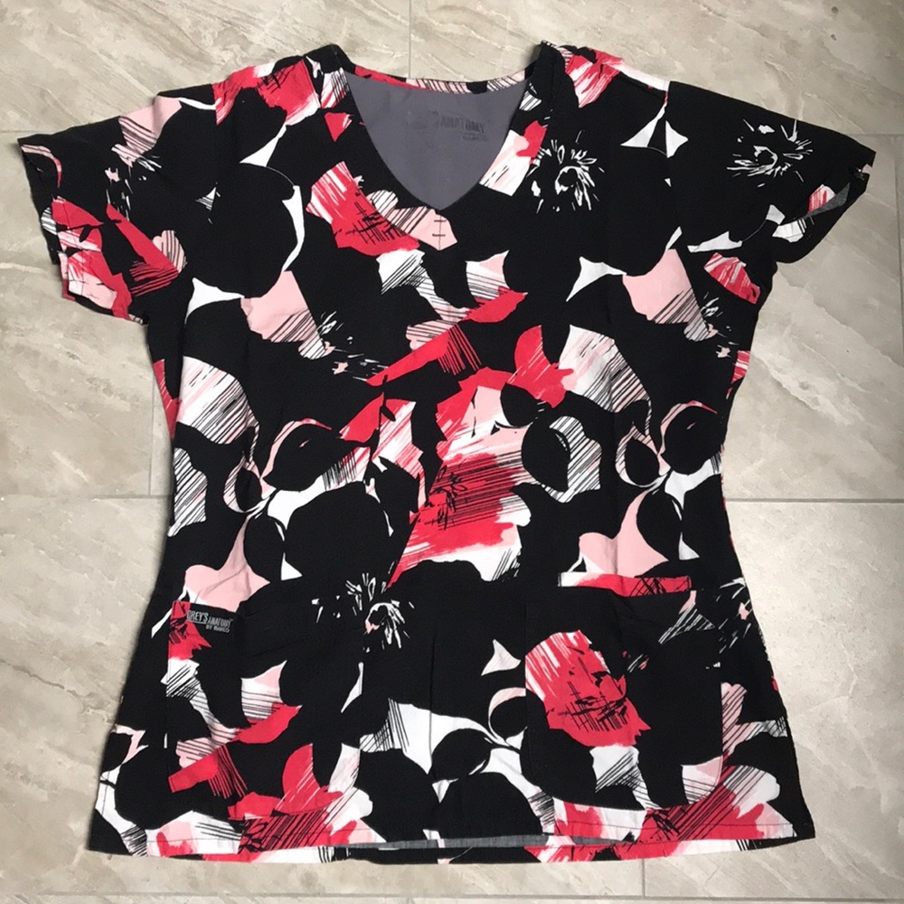 Scrub top